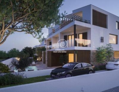 Luxuriöses Reihenhaus (B) in Strandnähe! Tribunj - Kroatien