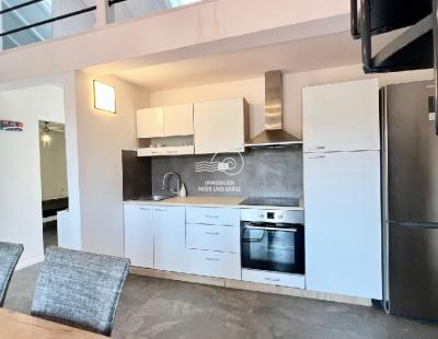 BRAČ, SUTIVAN – renovierte Zweizimmerwohnung im Zentrum, 70 m2 + 50 m2 Terrasse