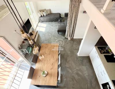 BRAČ, SUTIVAN – renovierte Zweizimmerwohnung im Zentrum, 70 m2 + 50 m2 Terrasse
