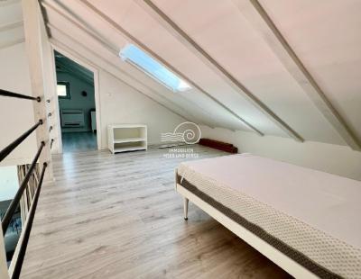 BRAČ, SUTIVAN – renovierte Zweizimmerwohnung im Zentrum, 70 m2 + 50 m2 Terrasse