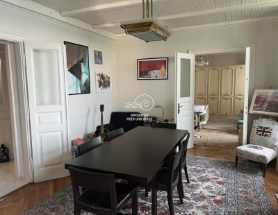 PEĆINE-ERSTE REIHE AM MEER